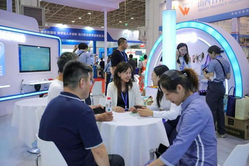 內蒙古出版集團攜手內蒙古漠尼文化，大e洋智慧教育產品閃耀內蒙古教育裝備展