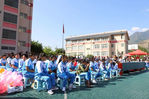 送溫暖，助成長——中共怒江州文化和旅游局黨支部赴特殊教育學(xué)校開展助殘日活動